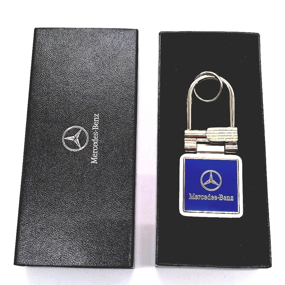 NIB Authentic Mercedes Benz Vintage Keychain Key Fob in Nickel-Stainless Steel